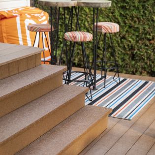 Marche Cèdre-des-Bois, 1,5'' x 11,5'' x 12'